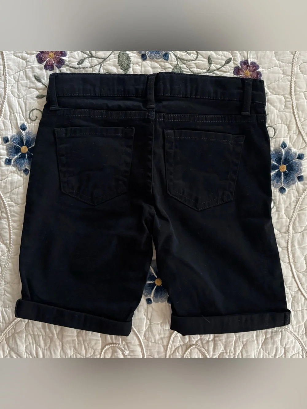 Place Girls Black Rolled Cuff Hem Cotton Bermuda Shorts | Size: 6